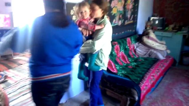 Выписка из роддома.Лена с сыном.У нее в доме.часть 1. смотреть онлайн