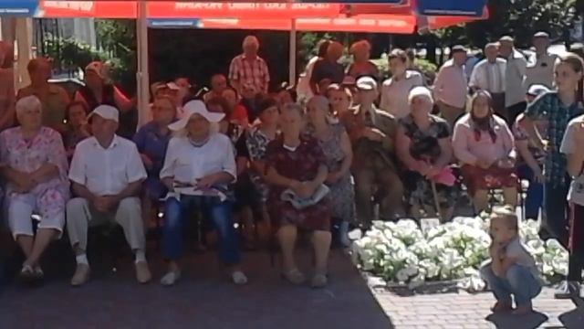А мы дивчата з Украины