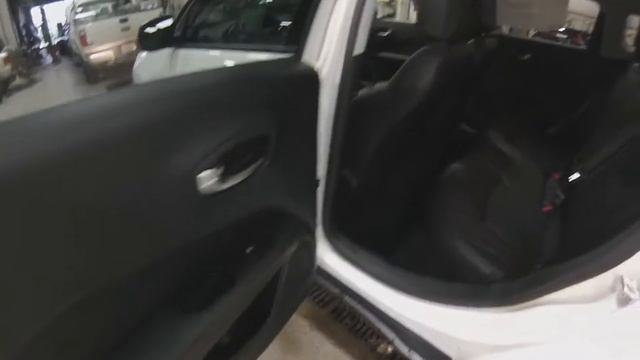 2017 White Jeep Compass Limited SJ6672 Motor Inn Auto Group смотреть онлайн