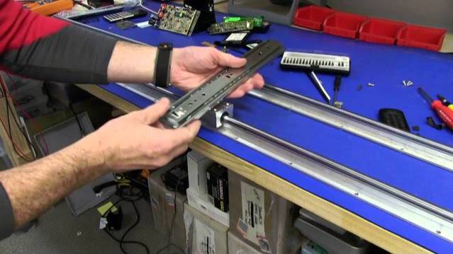 EEVblog #493 - DIY Video Camera Dolly For Workbenches