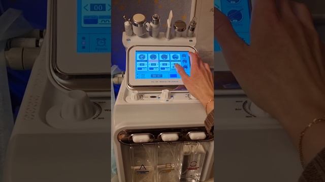 Этапы гидропилинга и чистки смотреть онлайн