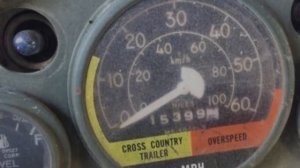 Брошенная техника Заброшенный Хаммер в лесу