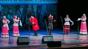 ЕДУТ КАЗАКИ
