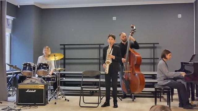 Billie's Bounce by Charlie Parker смотреть онлайн