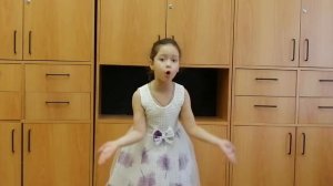 Песня "Поздравление малышей для выпускников" Сл. и муз. С. Солодовой