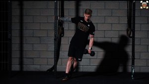 Отведение плеча стоя у рамы одной рукой