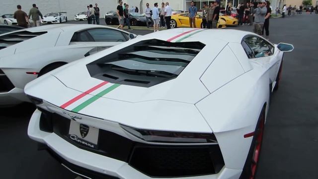 Lamborghini Aventador LP700-4 смотреть онлайн