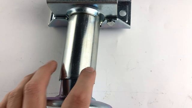 Стойка опорная винтовая с креплением (регулируемая по высоте) для автоприцепа