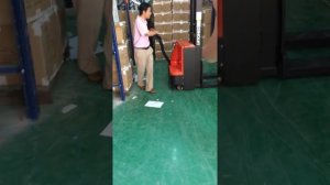 CDD12/40ES Economic Electric Stacker