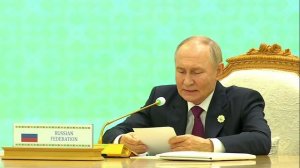 Владимир Путин принял участие в пленарном заседании Международного форума «Взаимосвязь времён и циви