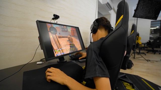 NAVI Junior Играют Левой Рукой | НАВИ ЧЕЛЛЕНДЖ