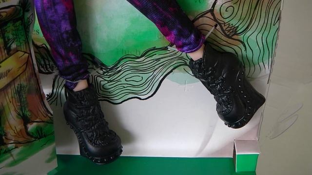 Poppy O'Hair Through The Woods - Ever After High смотреть онлайн