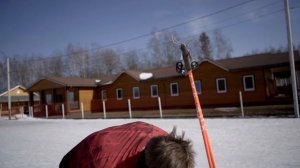 Цветной пластик против классического на беговых лыжах в тепло!
