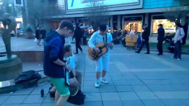 "Арбатура" от слов "Арбат" и "Арматура" фить-хо!