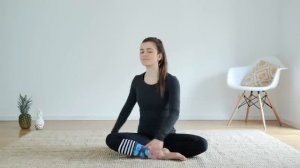 Yoga Morgenroutine für Anfänger _ Perfekt nach dem Aufstehen _ Aufwärmen und wach werden