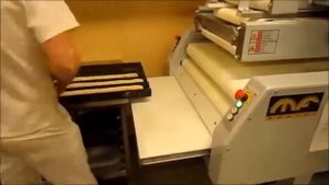 Машина тестоформовочная PLYCA Artezen Италия