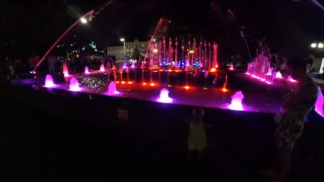 Евпатория. Купаемся на Севастопольском шоссе Приморской улице. Евпатория вечерняя набережная.