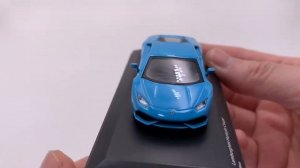 Kyosho 1:64 Lamborghini HURACAN  with display cover and base