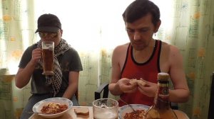 Мукбанг / дегустируем пиво Löwenbräu Bockbier крепкое / яичница с помидорами