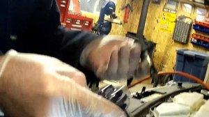 How To Replace a Headlight Bulb On 2008 Jeep Liberty