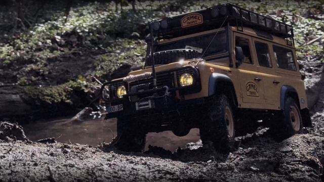RC Scaler 1:10 Land Rover Defender D110 Camel Trophy - 4x4 Offroadlegend