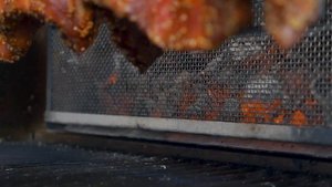 Копченые ребрышки с соусом из газировки DR.PEPPER