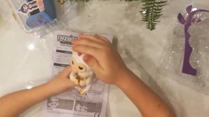 Fingerlings (фингерлингс) обезьянка на палец. Настоящая или не настоящая? Интерактивная игрушка.
