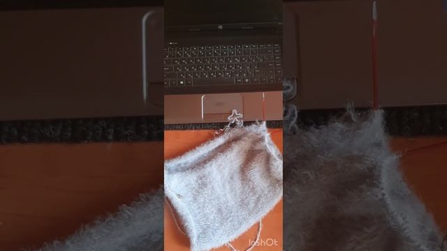 Вяжу капор из хлопка травки