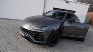 Lamborghini Urus Startup Sound and Interior!