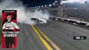 ФИНАЛЬНЫЕ КРУГИ: Остин Синдрик выигрывает гонку Daytona 500, обгоняя Буббу Уоллеса из NASCAR НА FOX