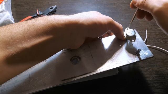 СВЕТОДИОДНЫЙ СВЕТИЛЬНИК С ДИММЕРОМ СВОИМИ РУКАМИ