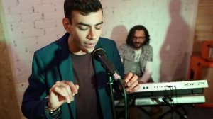 Jamiroquai - cosmic girl (apple juice band studio live)