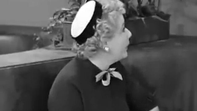 Telephone for Ava Gardner . I love Lucy season 4 смотреть онлайн