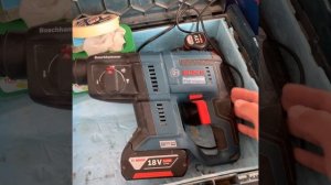 Аккумуляторный перфоратор Bosch 180 li