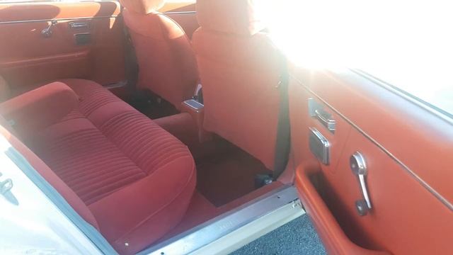 Classic Jaguar/Daimler XJ6 Series 2 1976 in great condition