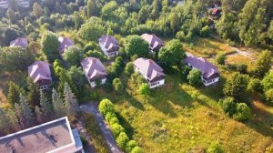 Заброшенный отель в Подмосковье. Жилые коттеджи и огромный санаторий.