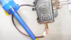 High voltage generator using Flyback + ZVS driver