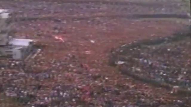 Смотрим как отрывались Наши родители и менты 24 года назад