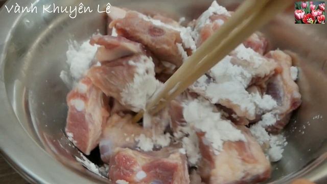 Sườn Heo Chiên Sả Ớt - Sườn Ram Sả Ớt thơm Mềm Đậm đà ăn Cơm rất ngon by Vanh Khuyen смотреть онлайн