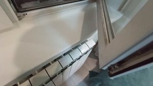 Почему фурнитура Мако maco такая? Как снять створку с окна не вынимая штифт ножничной петли?