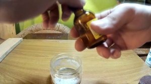 КЛЕЙ ДЛЯ ОРГСТЕКЛА СВОИМИ РУКАМИ. ADHESIVE FOR PLEXIGLAS WITH THEIR HANDS.
