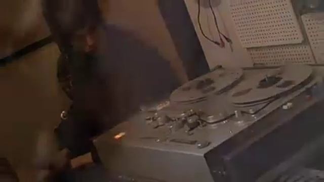 Hugh Cornwell - The Beat of my Heart from the film "Blueprint" смотреть онлайн