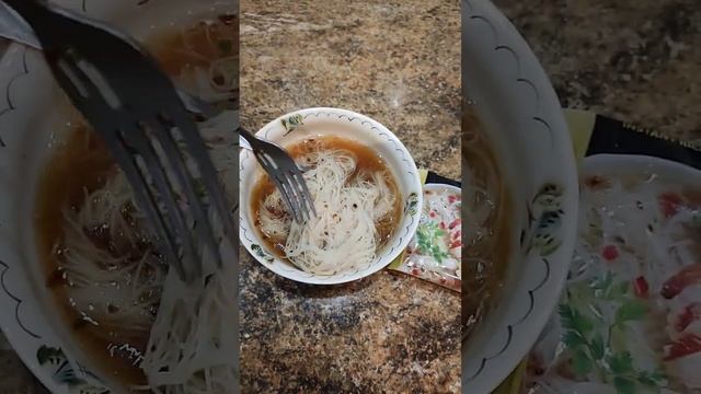 Тайская лапша "МАМА" Курица/Абалон . смотреть онлайн