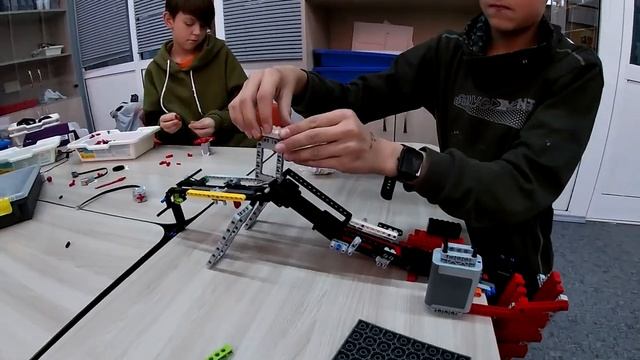 Машина Голдберга. Команда СТМ . Школа робототехники и программирования Roboschool.Ru