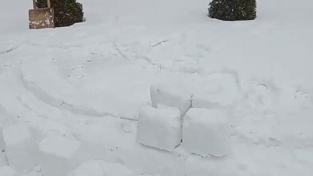 Снежная крепость