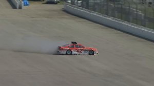 Кайл Ларсон разбивает Хард-Фонтану - Спринтерский кубок NASCAR 2016