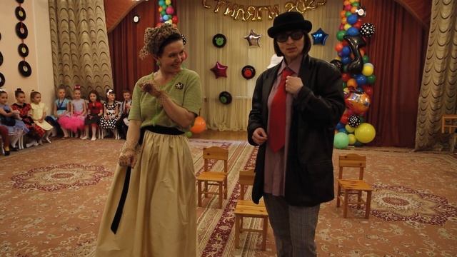 "ВЫПУСКНОЙ В СТИЛЕ РЕТРО" смотреть онлайн