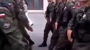 Какие интересные строевые песни у польских солдат