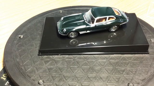AUTOart Models | Jaguar E-Type (British Racing Green) | In Depth Review 1/43