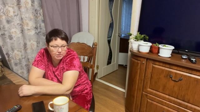 Всё вверх дном! Половина вещей на помойке. Планов полно 🍀